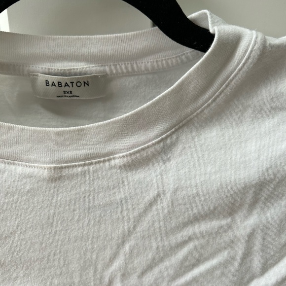 Babaton white cropped  tank with shoulder pads - Picture 4 of 4